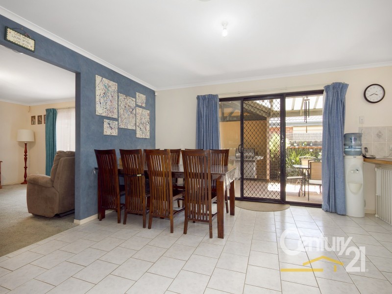 8 Shaftsbury Avenue, Berwick VIC 3806