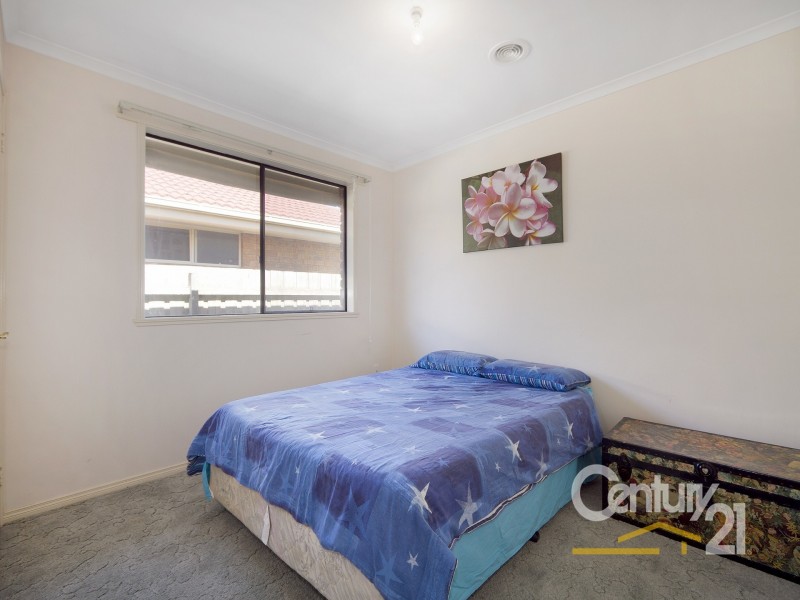 8 Shaftsbury Avenue, Berwick VIC 3806