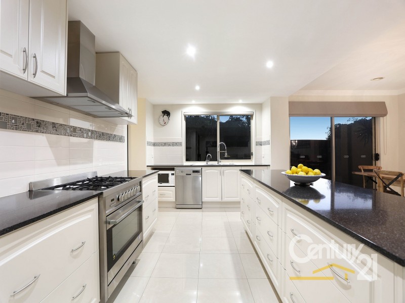 32 Bushlark Court, Berwick VIC 3806