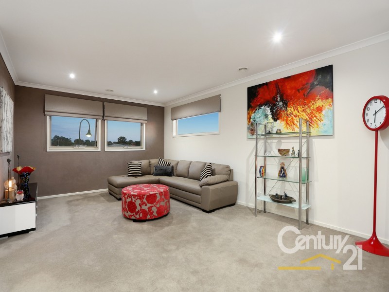 32 Bushlark Court, Berwick VIC 3806