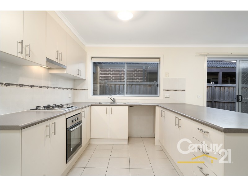 19 Bianca Crescent, Cranbourne North VIC 3977