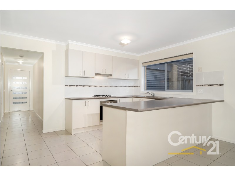 19 Bianca Crescent, Cranbourne North VIC 3977
