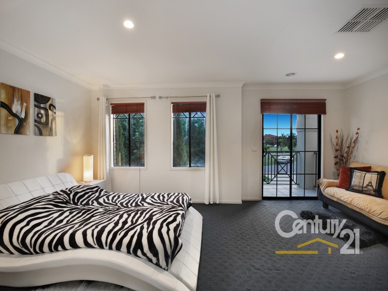 4 Azure Place, Narre Warren South VIC 3805