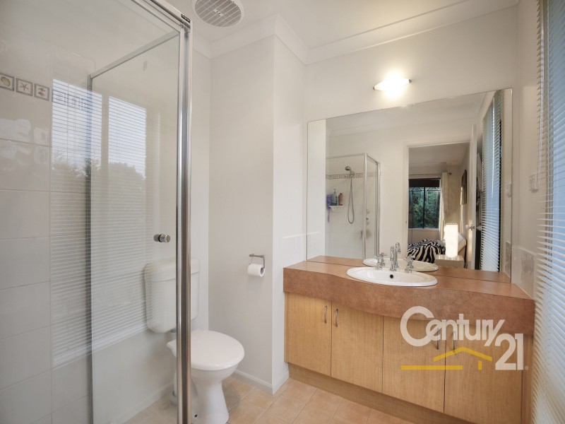 4 Azure Place, Narre Warren South VIC 3805