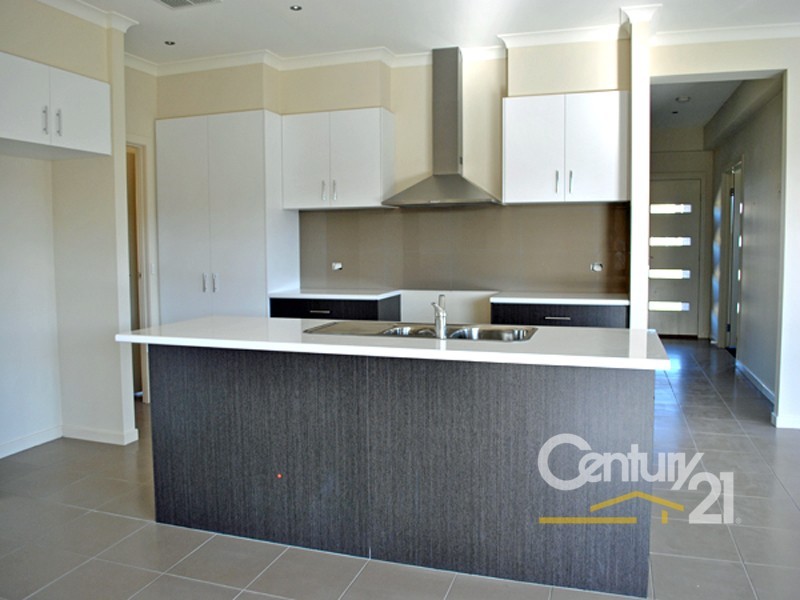 89 Arena Parade, Officer VIC 3809