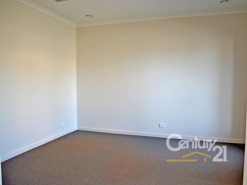 89 Arena Parade, Officer VIC 3809