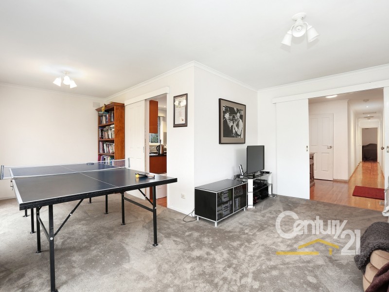 2 Greystoke Court, Berwick VIC 3806