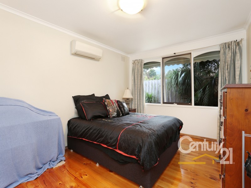 2 Greystoke Court, Berwick VIC 3806