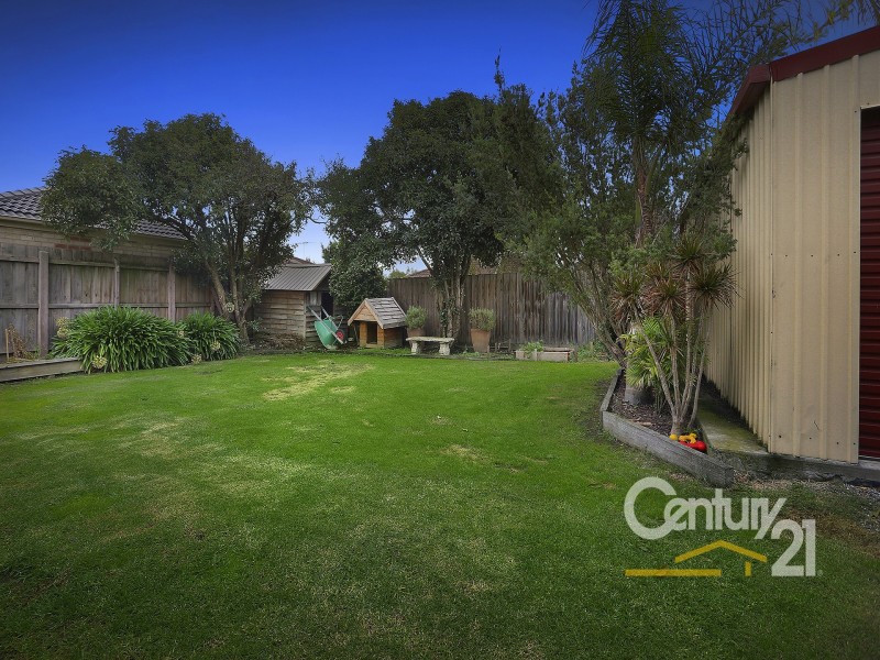 2 Greystoke Court, Berwick VIC 3806