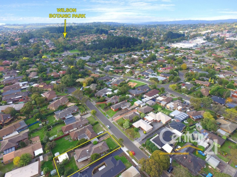 2 Greystoke Court, Berwick VIC 3806