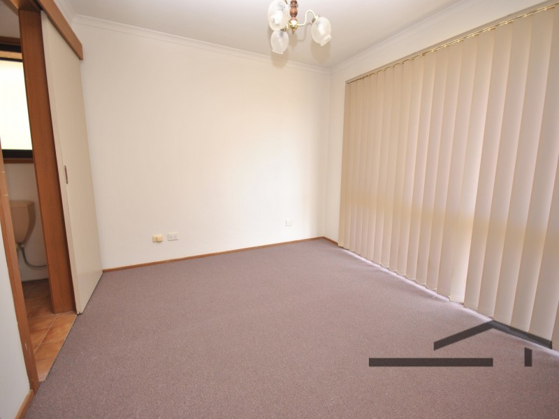 4 County Drive, Berwick VIC 3806