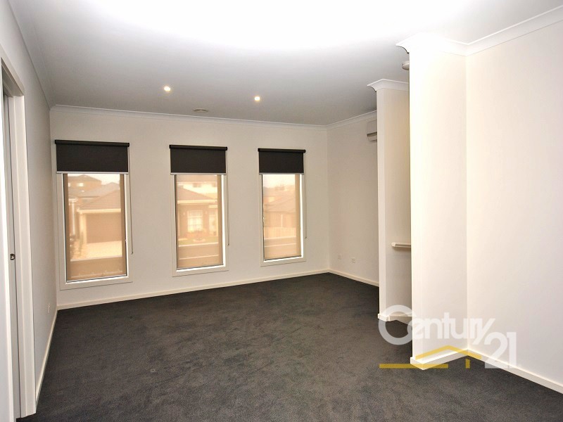 1 Hackberry Place, Berwick VIC 3806