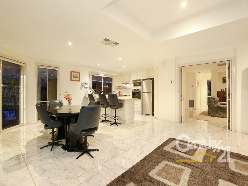 50 Sandalwood Drive, Narre Warren VIC 3805