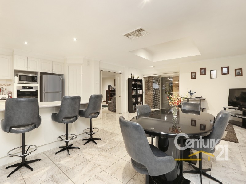 50 Sandalwood Drive, Narre Warren VIC 3805