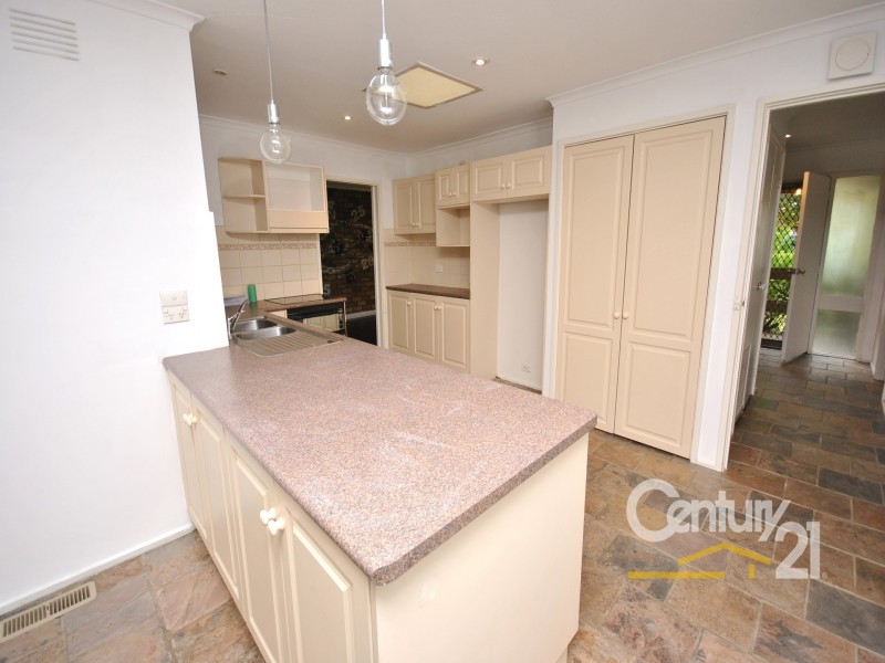 5 Crowley Avenue, Narre Warren VIC 3805