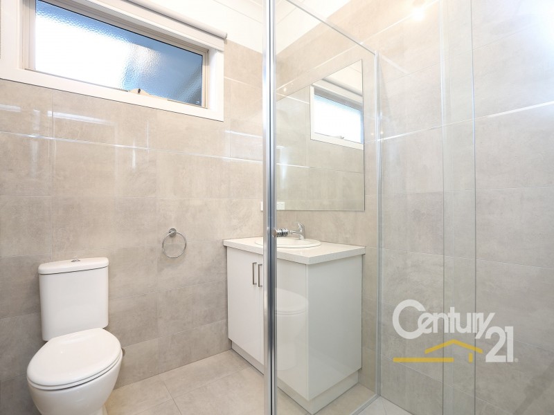 2/52 Genevieve Circuit, Cranbourne VIC 3977