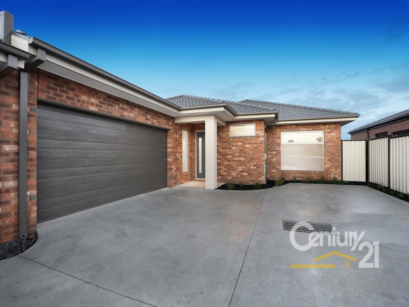 2/52 Genevieve Circuit, Cranbourne VIC 3977