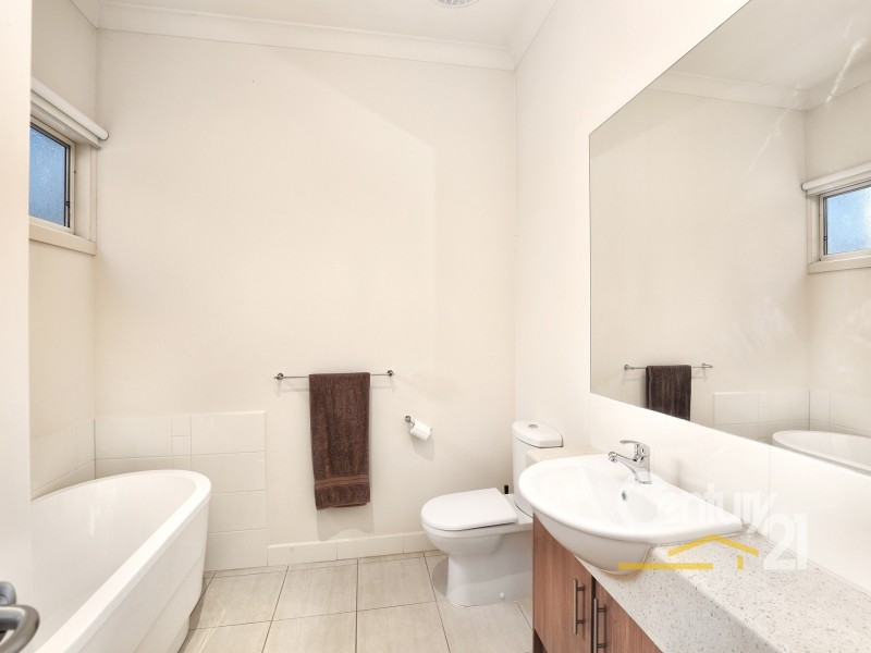 15 Tilbavale Close, Hallam VIC 3803