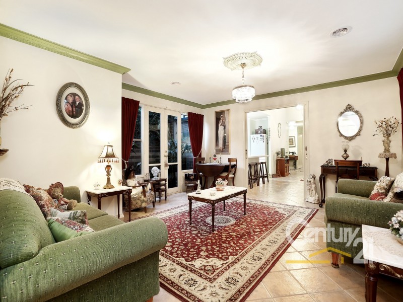 9 Attunga Court, Berwick VIC 3806