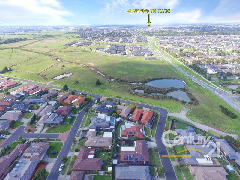 2A Armoy Close, Cranbourne VIC 3977