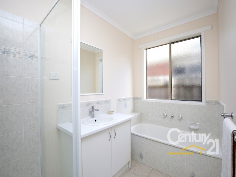 2A Armoy Close, Cranbourne VIC 3977