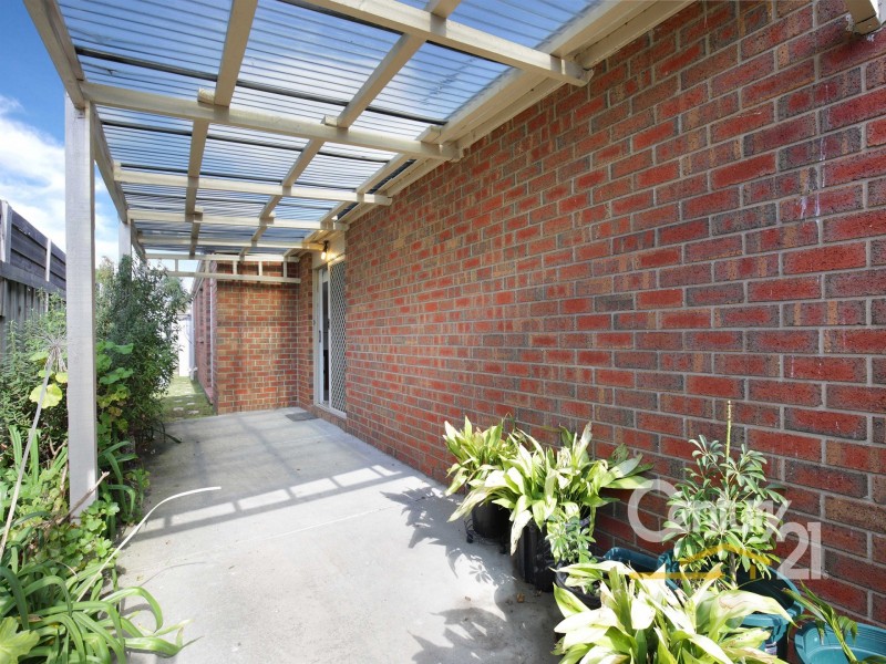 2A Armoy Close, Cranbourne VIC 3977