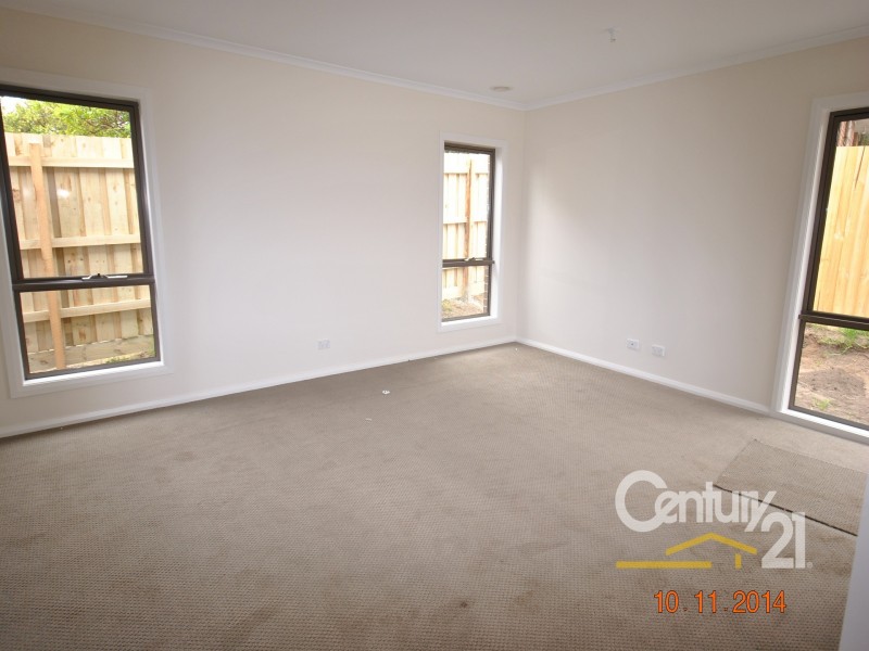 3/49 Benga Avenue, Dandenong VIC 3175