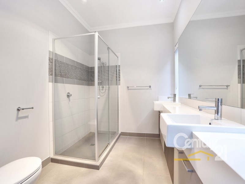 16 Kindred Avenue, Cranbourne North VIC 3977