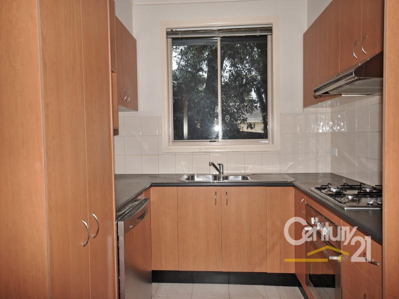 2/5 Burrows Avenue, Dandenong VIC 3175