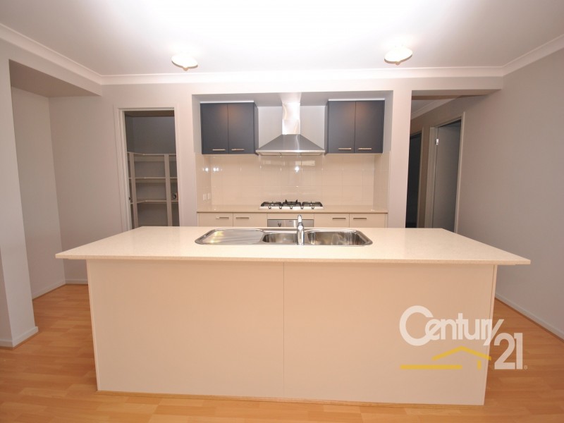 18 Tilia Drive, Cranbourne North VIC 3977