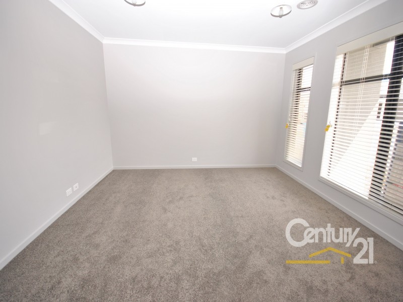 18 Tilia Drive, Cranbourne North VIC 3977