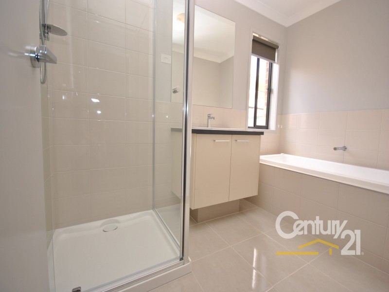 18 Tilia Drive, Cranbourne North VIC 3977