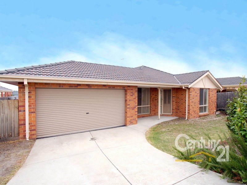 34 Earlsfield Drive, Berwick VIC 3806