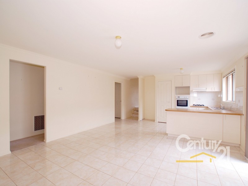 34 Earlsfield Drive, Berwick VIC 3806