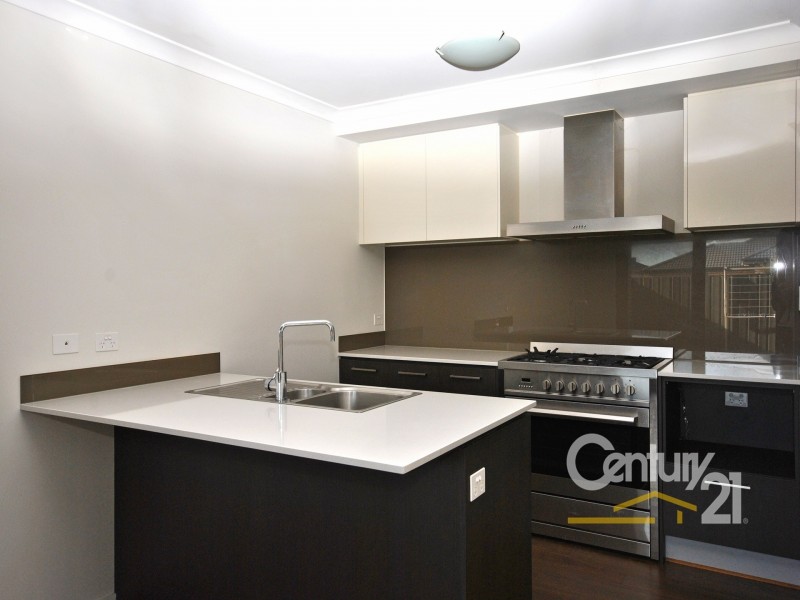 5 Fleuve Rise, Clyde North VIC 3978