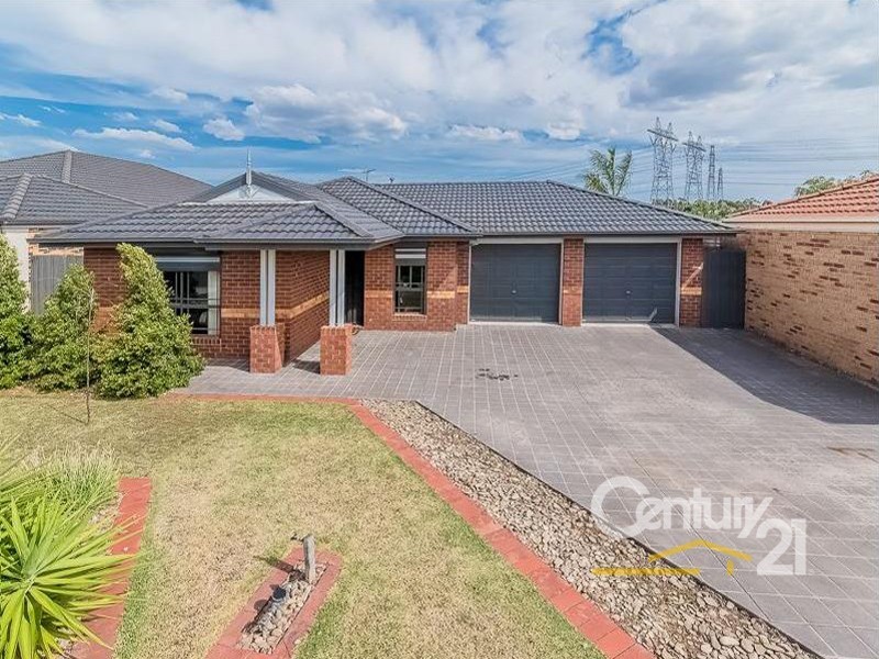 11 Lakeview Drive, Narre Warren South VIC 3805