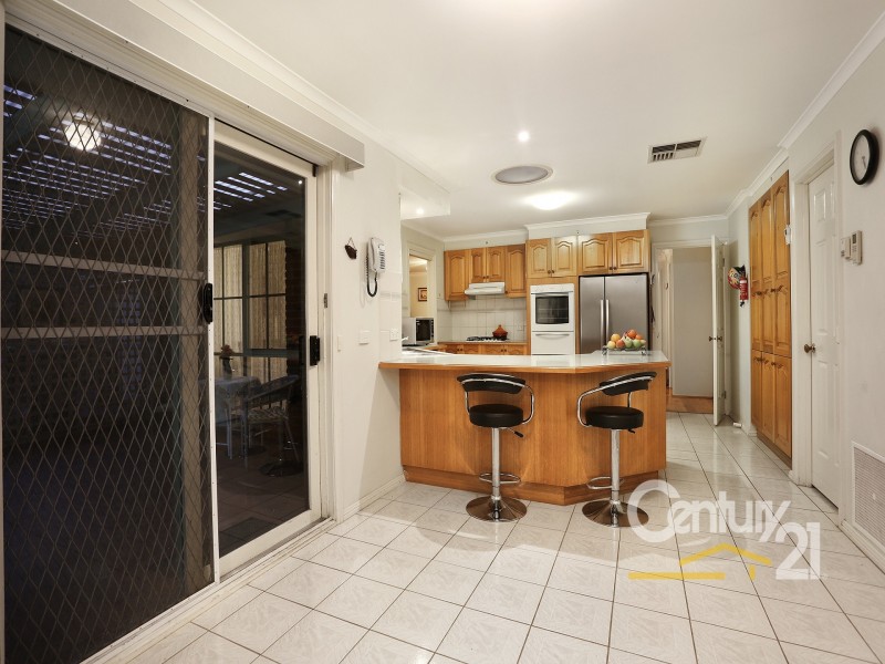 96 Avebury Drive, Berwick VIC 3806