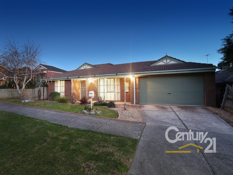 96 Avebury Drive, Berwick VIC 3806