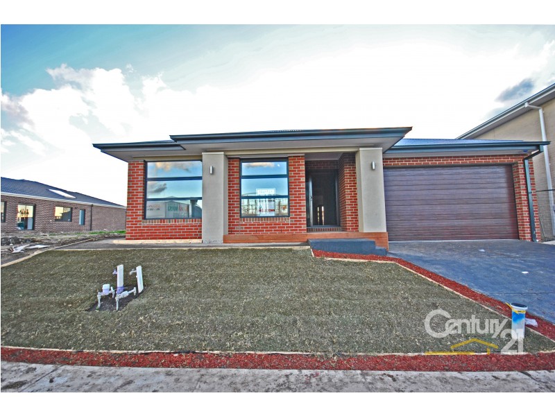 34 Bellhaven Circuit, Clyde North VIC 3978