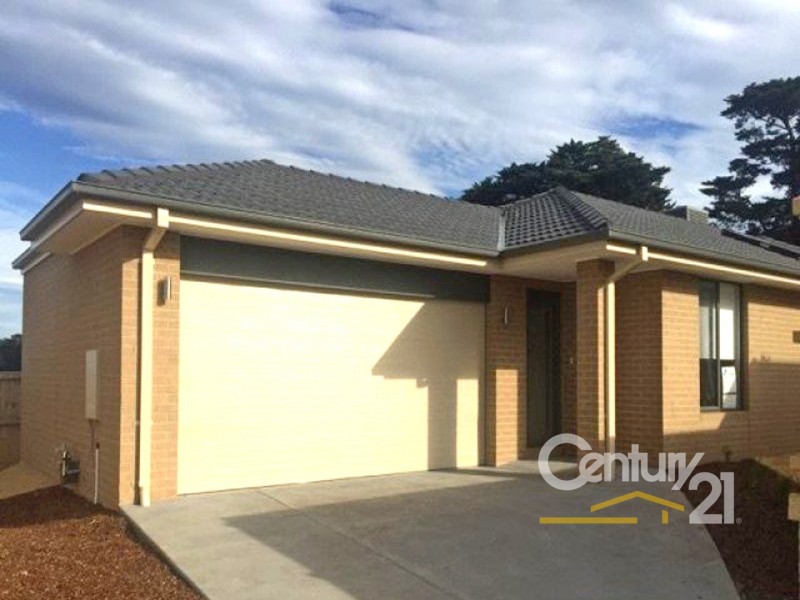 39 Nixon Drive, Berwick VIC 3806