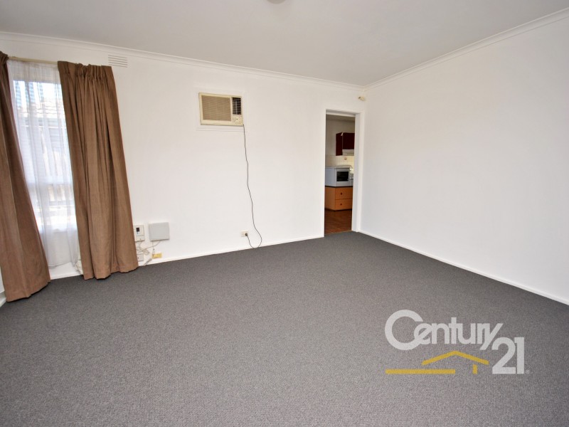 77 Sladen Street, Cranbourne VIC 3977