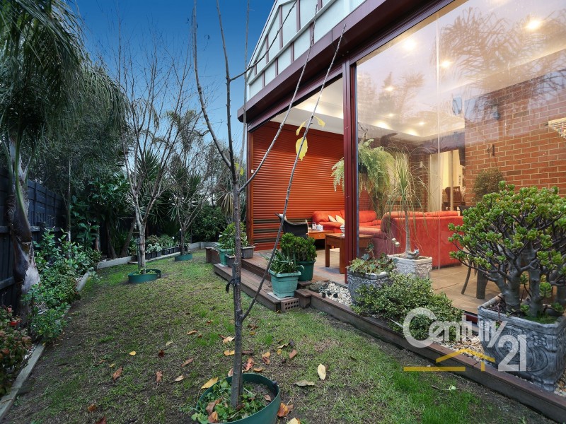 4 Sachiko Place, Berwick VIC 3806