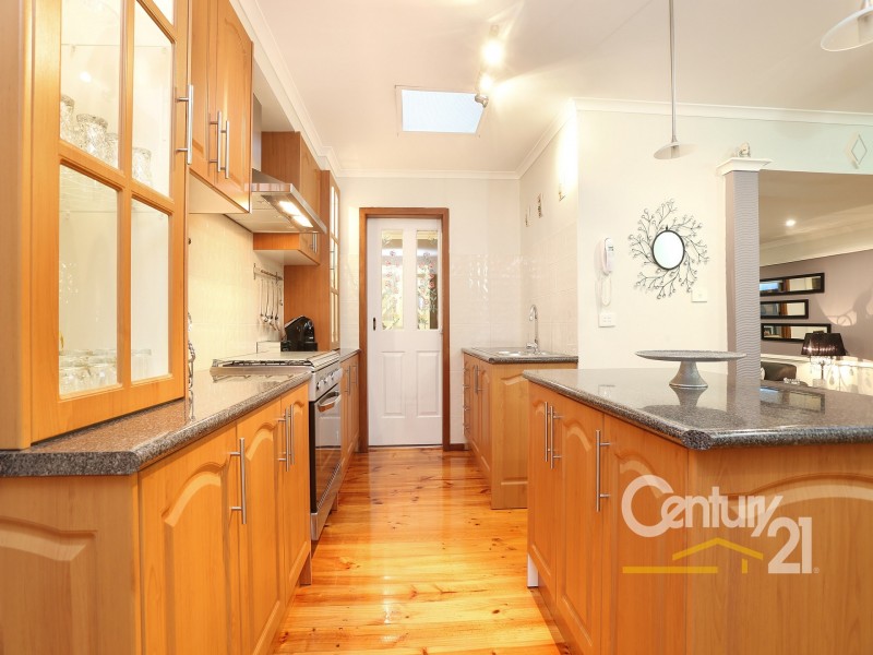 306 James Cook Drive, Endeavour Hills VIC 3802