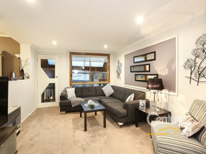 306 James Cook Drive, Endeavour Hills VIC 3802