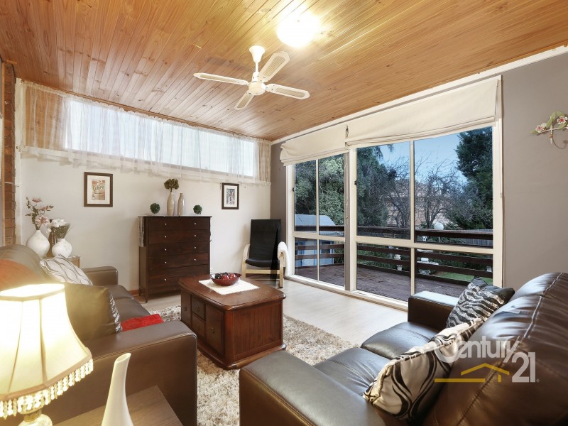 306 James Cook Drive, Endeavour Hills VIC 3802