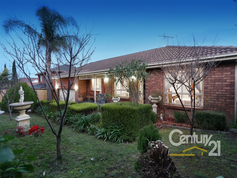 306 James Cook Drive, Endeavour Hills VIC 3802