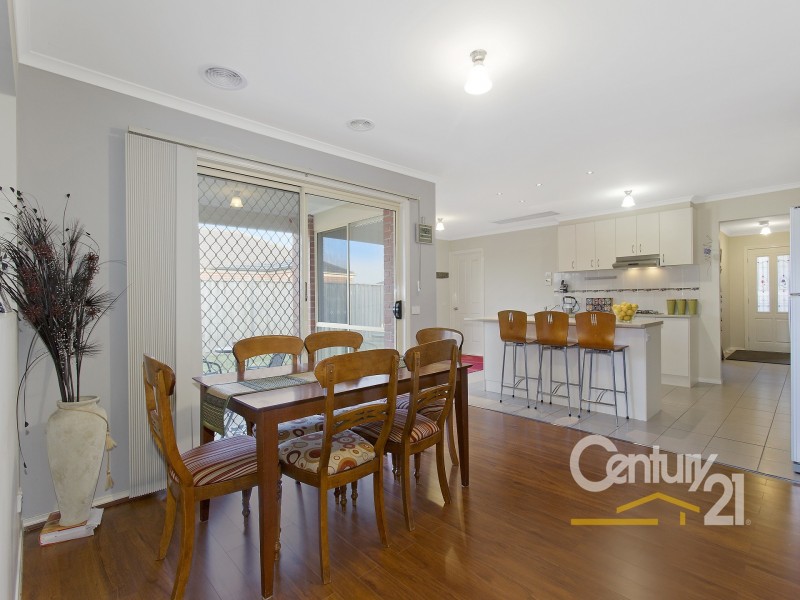 26 Flash Dan Drive, Cranbourne East VIC 3977