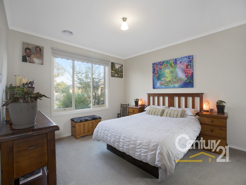 26 Flash Dan Drive, Cranbourne East VIC 3977