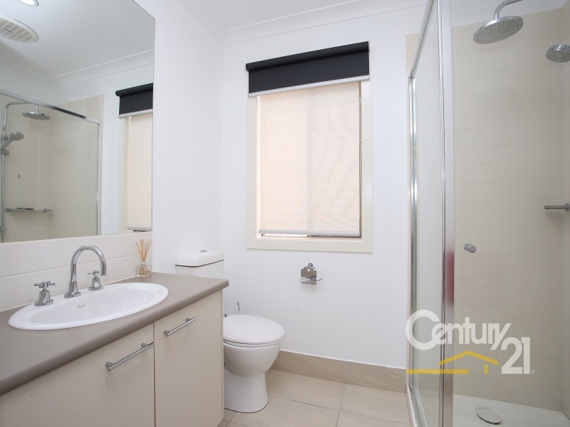 4 Sutton Rise, Cranbourne North VIC 3977