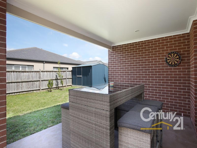 4 Sutton Rise, Cranbourne North VIC 3977